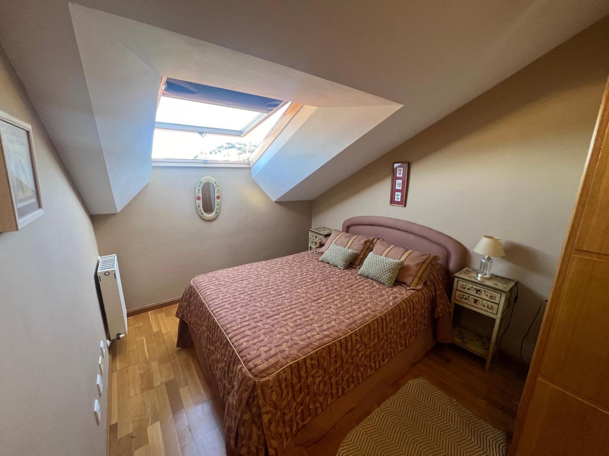 Atractivo Atico 2 Habitaciones Villaviciosa  Εξωτερικό φωτογραφία
